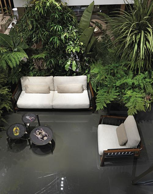 Luxe Verve Sofa & Armchair