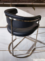Lumora chair