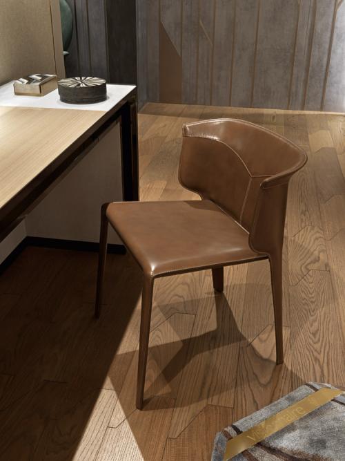 Leontine Chair
