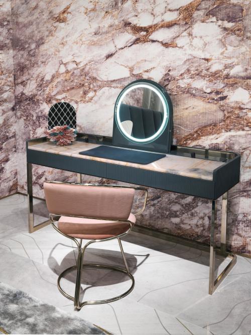 Imperium Make-Up Console