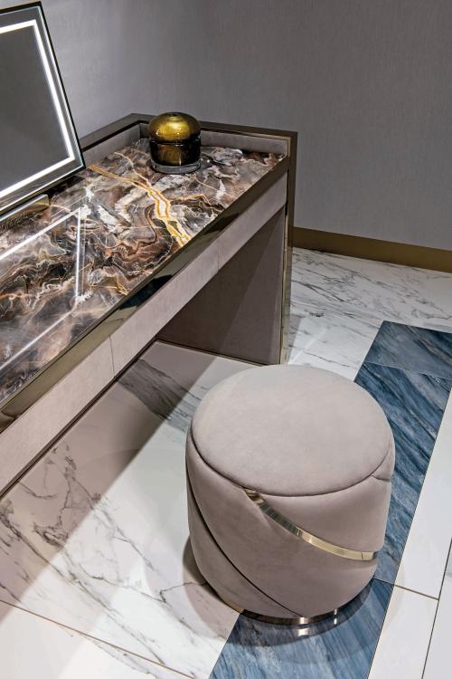 Luxora Pouffe