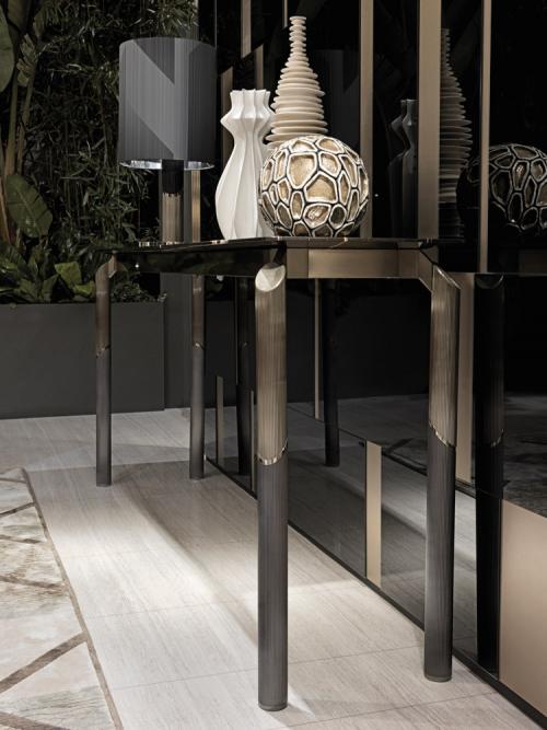 MILTON CONSOLE