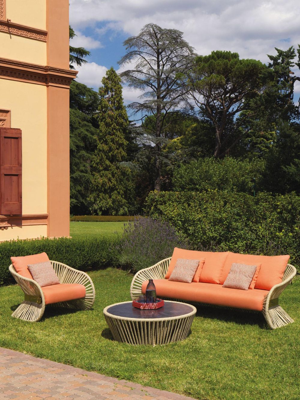 Sovereign Loom Sofa & Armchair